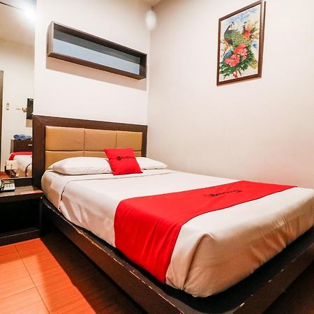 Reddoorz Plus Near Pasar Wisata Pekanbaru Luaran gambar