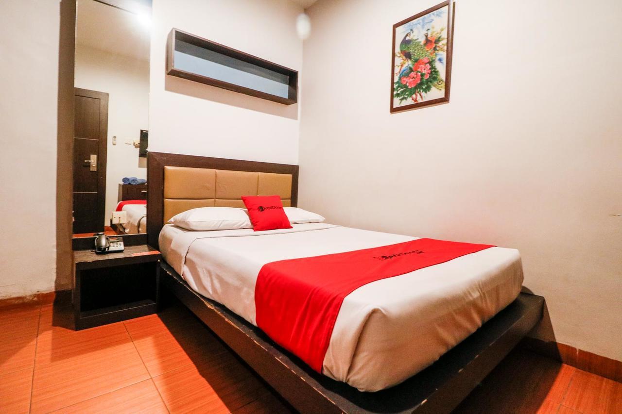 Reddoorz Plus Near Pasar Wisata Pekanbaru Luaran gambar