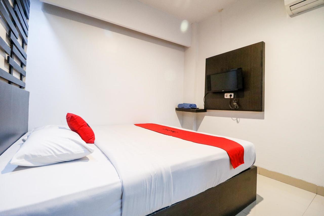 Reddoorz Plus Near Pasar Wisata Pekanbaru Luaran gambar