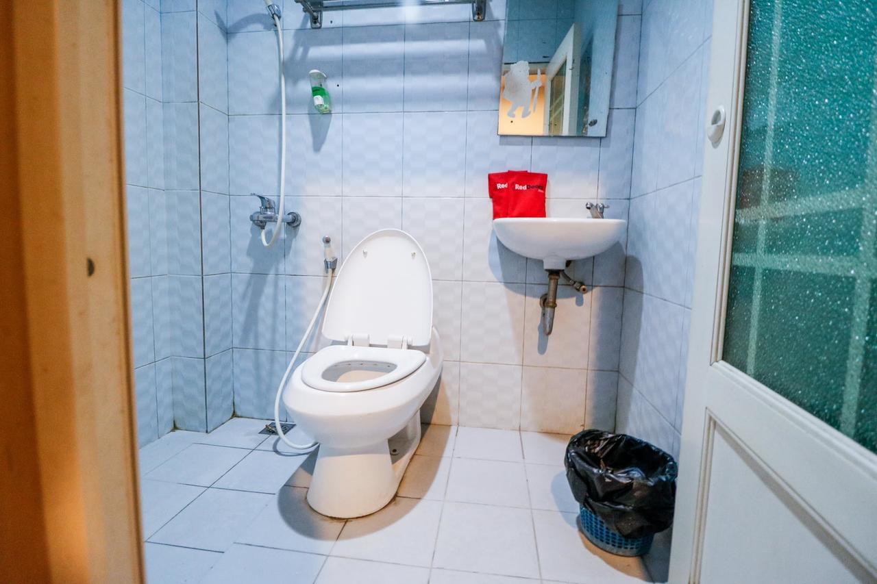 Reddoorz Plus Near Pasar Wisata Pekanbaru Luaran gambar