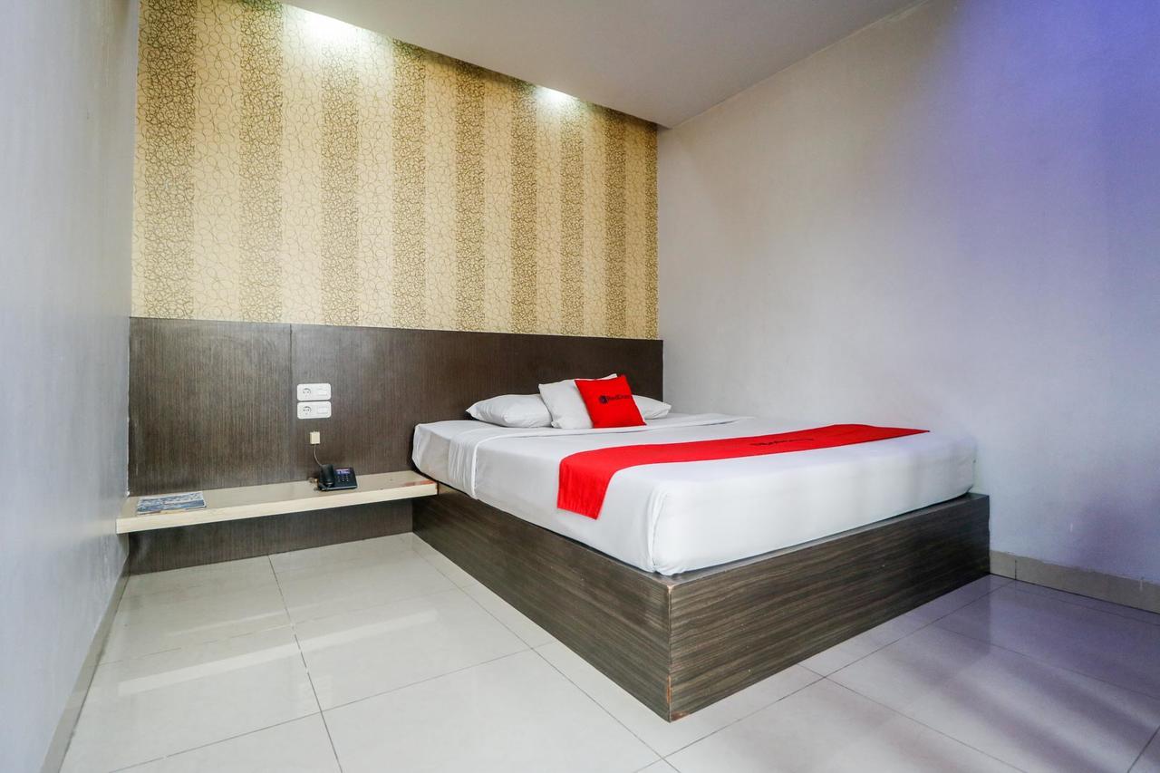 Reddoorz Plus Near Pasar Wisata Pekanbaru Luaran gambar